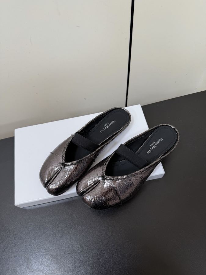 Maison margiela women's shoes Maison margiela MM6 tabi — AAA Quality Replica — photo 3