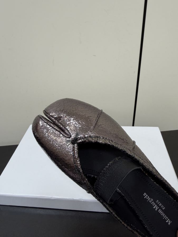 Maison margiela women's shoes Maison margiela MM6 tabi — AAA Quality Replica — photo 6