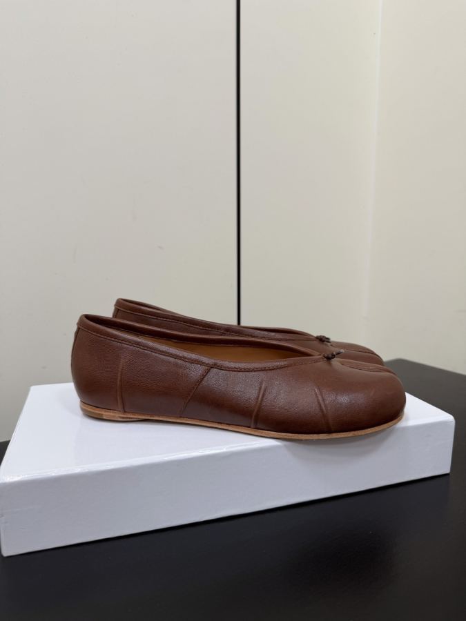 Maison margiela women's shoes Maison margiela MM6 tabi — 1:1 Replica For Sale — photo 4