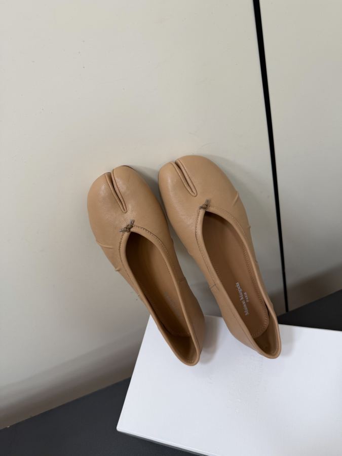 Maison margiela women's shoes Maison margiela MM6 tabi — AAA Quality Replica — photo 5