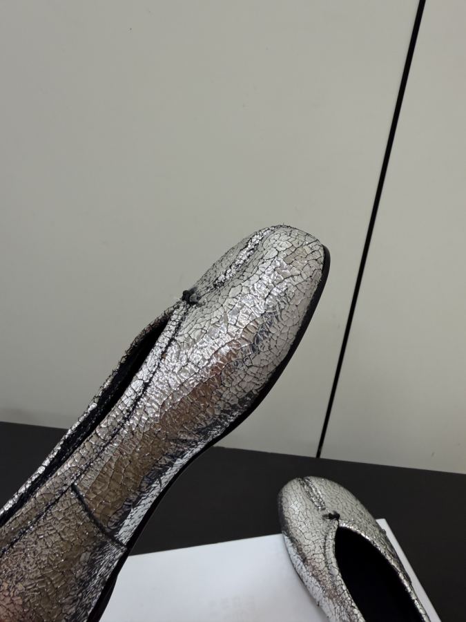 Maison margiela women's shoes Maison margiela MM6 tabi — 1:1 Replica For Sale — photo 9