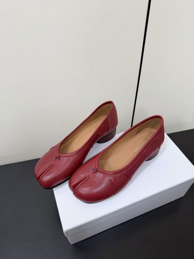 Maison margiela women's shoes Maison margiela MM6 tabi — 1:1 Replica For Sale — photo 3