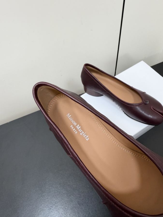 Maison margiela women's shoes Maison margiela MM6 tabi — AAA Quality Replica — photo 7