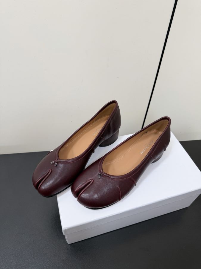 Maison margiela women's shoes Maison margiela MM6 tabi — AAA Quality Replica — photo 3