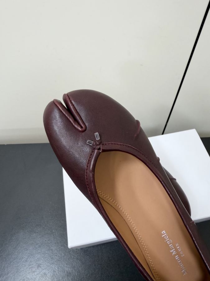 Maison margiela women's shoes Maison margiela MM6 tabi — AAA Quality Replica — photo 6