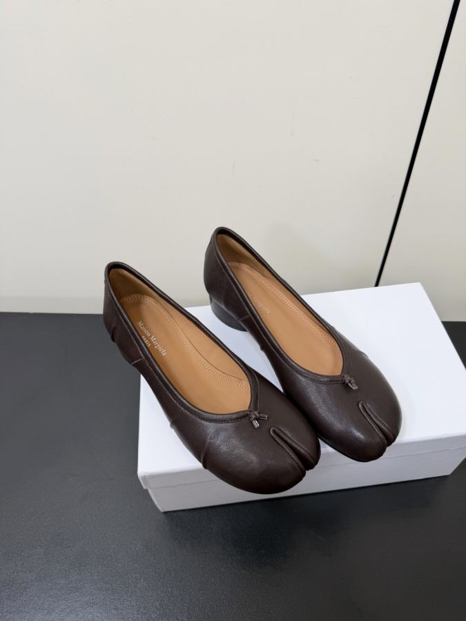 Maison margiela women's shoes Maison margiela MM6 tabi — Premium Replica — photo 2