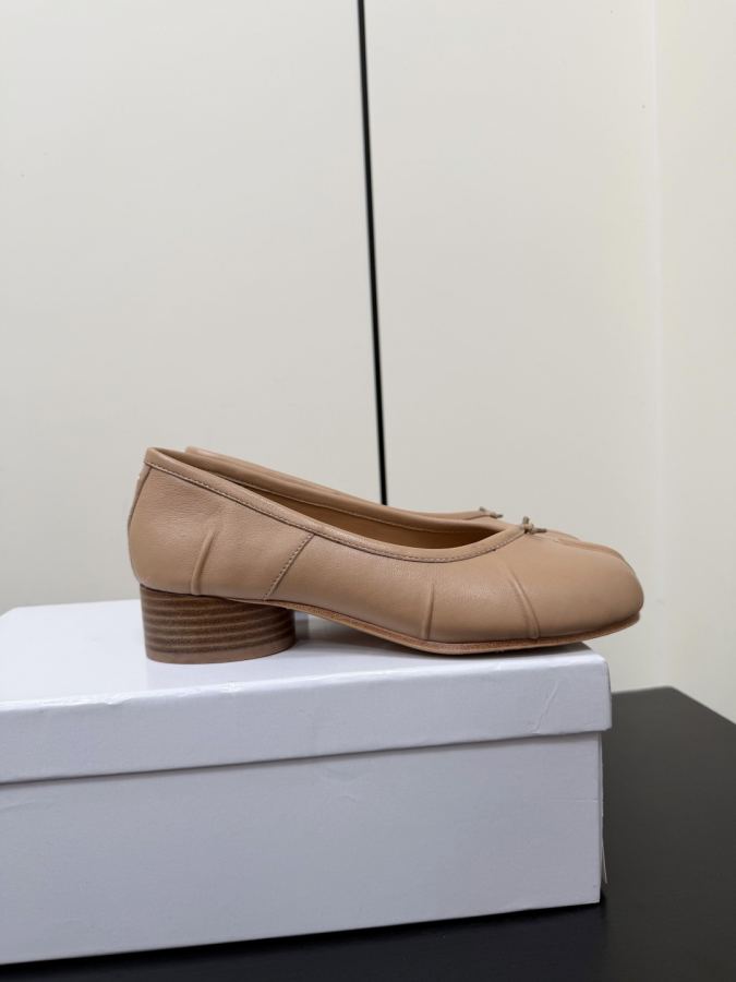 Maison margiela women's shoes Maison margiela MM6 tabi — Premium Replica — photo 4