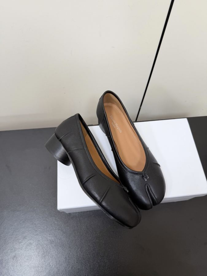 Maison margiela women's shoes Maison margiela MM6 tabi — AAA Quality Replica — photo 5