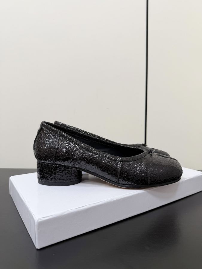 Maison margiela women's shoes Maison margiela MM6 tabi — 1:1 Replica For Sale — photo 4