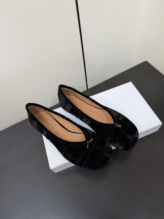 Maison margiela women's shoes Maison margiela MM6 tabi — 1:1 Replica — photo 2