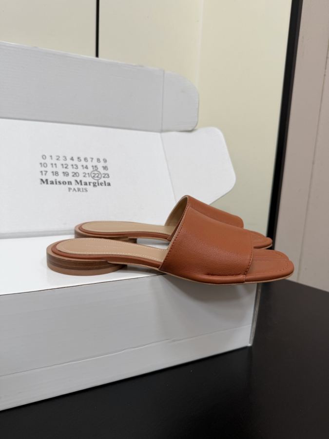 Maison margiela women's shoes Maison Margiela mm6 tabi 26 SS New — 1:1 Replica For Sale — photo 4
