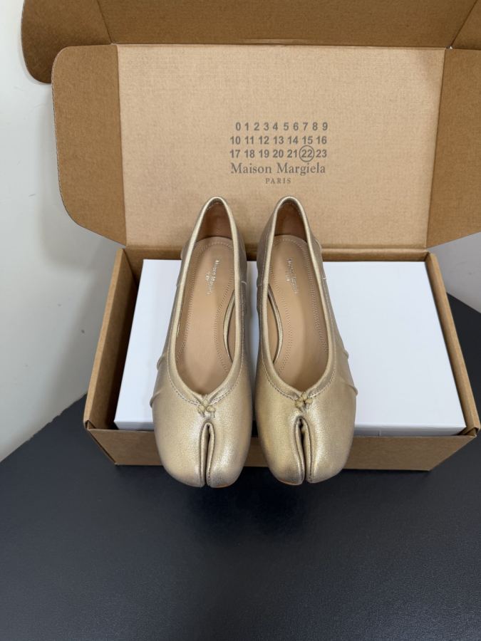 Maison margiela women's shoes Maison Margiela MM6 Tabi — AAA Quality Replica