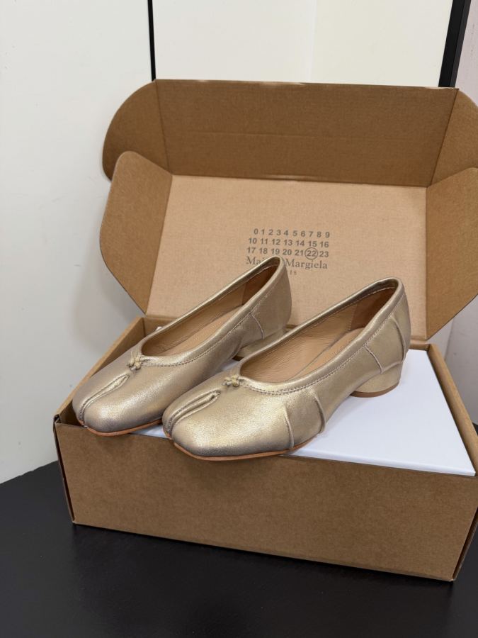 Maison margiela women's shoes Maison Margiela MM6 Tabi — AAA Quality Replica — photo 3