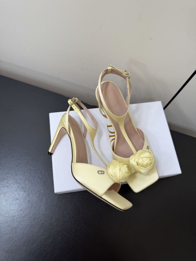 Dior women's shoes Dior flower-embellished high heels. A kind of complex beauty during the economic — 1:1 Replica — photo 5