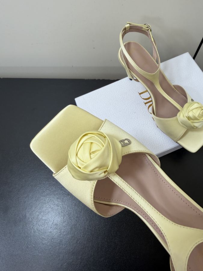 Dior women's shoes Dior flower-embellished high heels. A kind of complex beauty during the economic — 1:1 Replica — photo 6