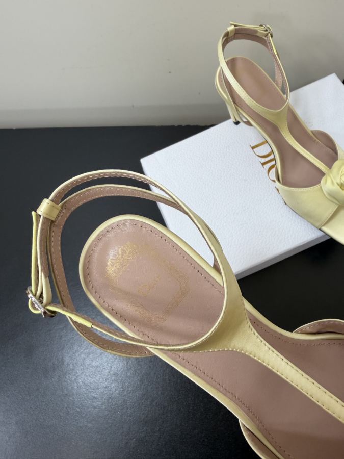 Dior women's shoes Dior flower-embellished high heels. A kind of complex beauty during the economic — 1:1 Replica — photo 7