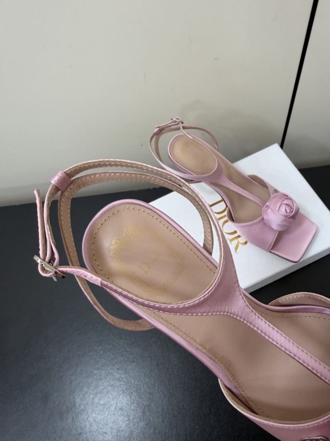 Dior women's shoes Dior flower-embellished high heels. A kind of complex beauty during the economic — AAA Quality Replica — photo 7