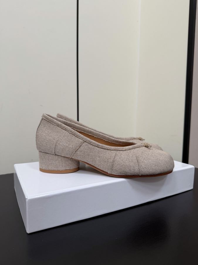 Maison margiela women's shoes Maison margiela MM6 tabi — AAA Quality Replica — photo 5
