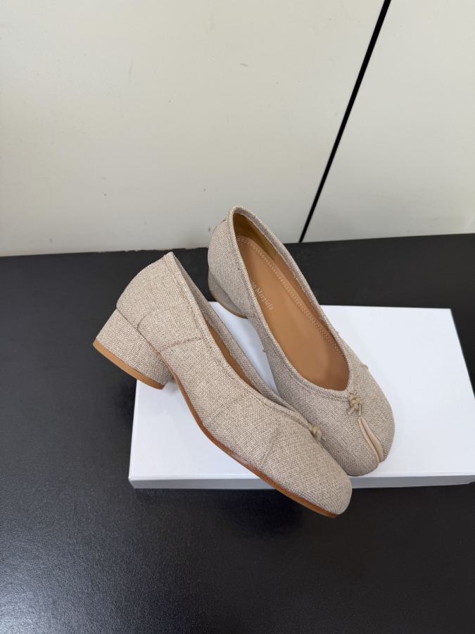 Maison margiela women's shoes Maison margiela MM6 tabi — AAA Quality Replica — photo 4