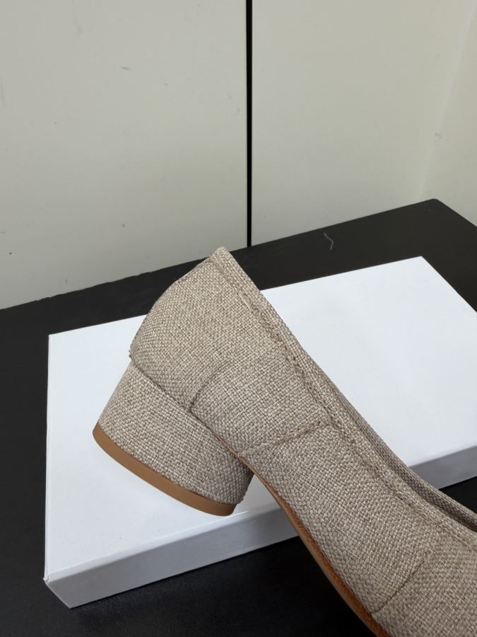 Maison margiela women's shoes Maison margiela MM6 tabi — AAA Quality Replica — photo 8