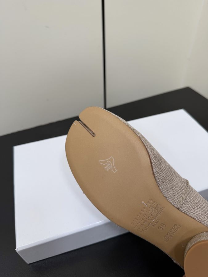 Maison margiela women's shoes Maison margiela MM6 tabi — AAA Quality Replica — photo 9