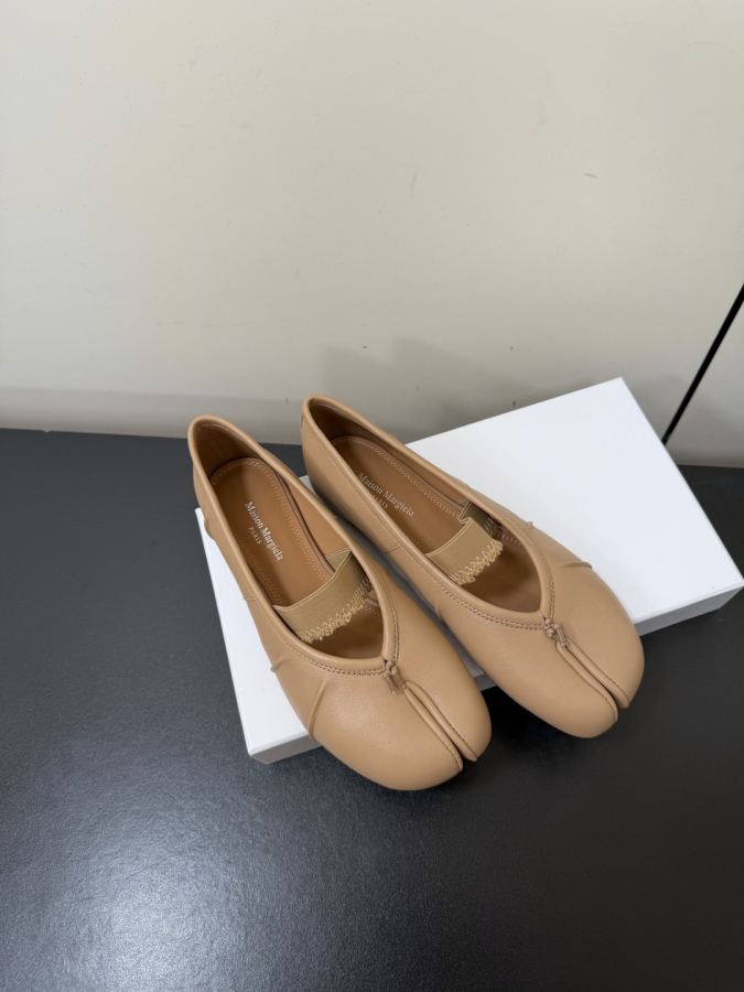 Maison margiela women's shoes Maison margiela MM6 tabi — 1:1 Replica For Sale — photo 2