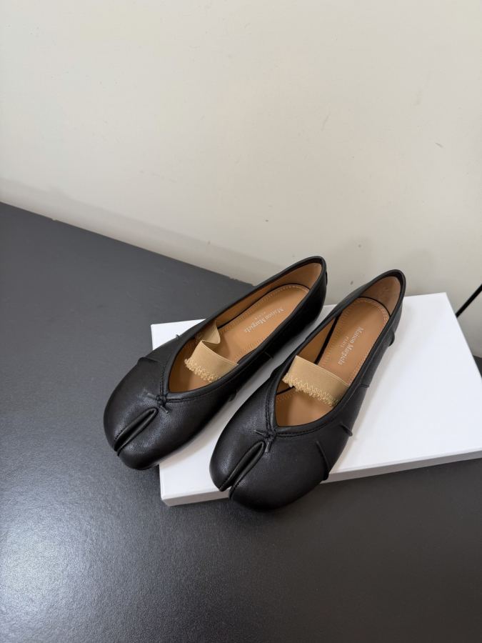 Maison margiela women's shoes Maison margiela MM6 tabi — AAA Quality Replica — photo 3