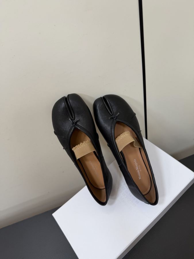 Maison margiela women's shoes Maison margiela MM6 tabi — AAA Quality Replica — photo 5