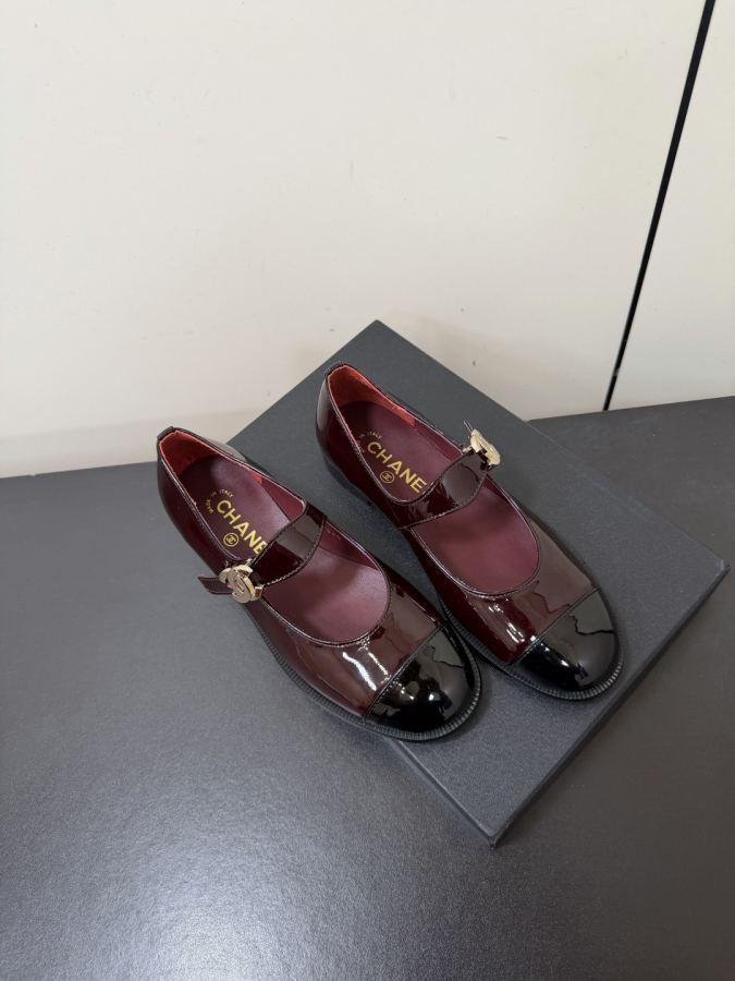 CHANEL women's shoes Chanel 26 A New — AAA Quality Replica — photo 2