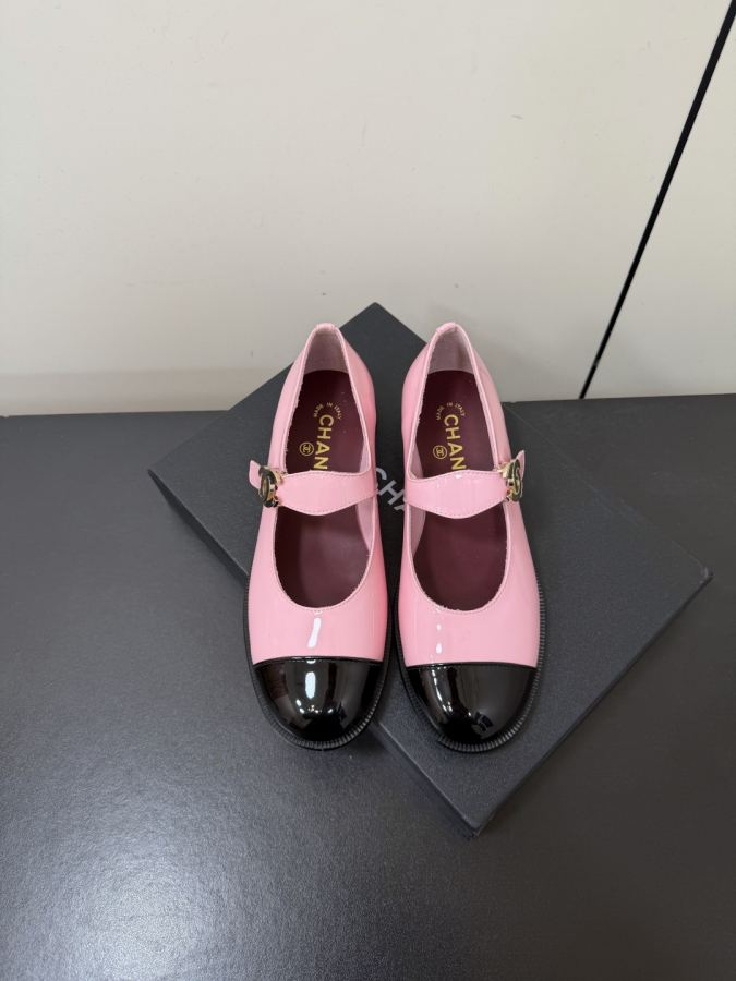 CHANEL women's shoes Chanel 26 A New — Premium Replica