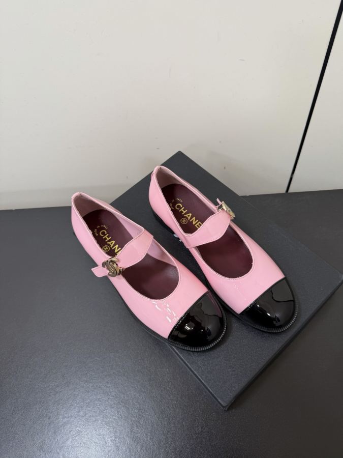 CHANEL women's shoes Chanel 26 A New — Premium Replica — photo 2