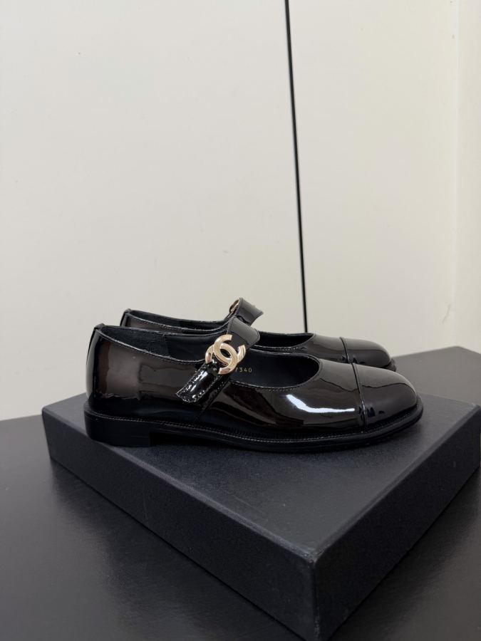 CHANEL women's shoes Chanel 26 A New — Premium Replica — photo 4