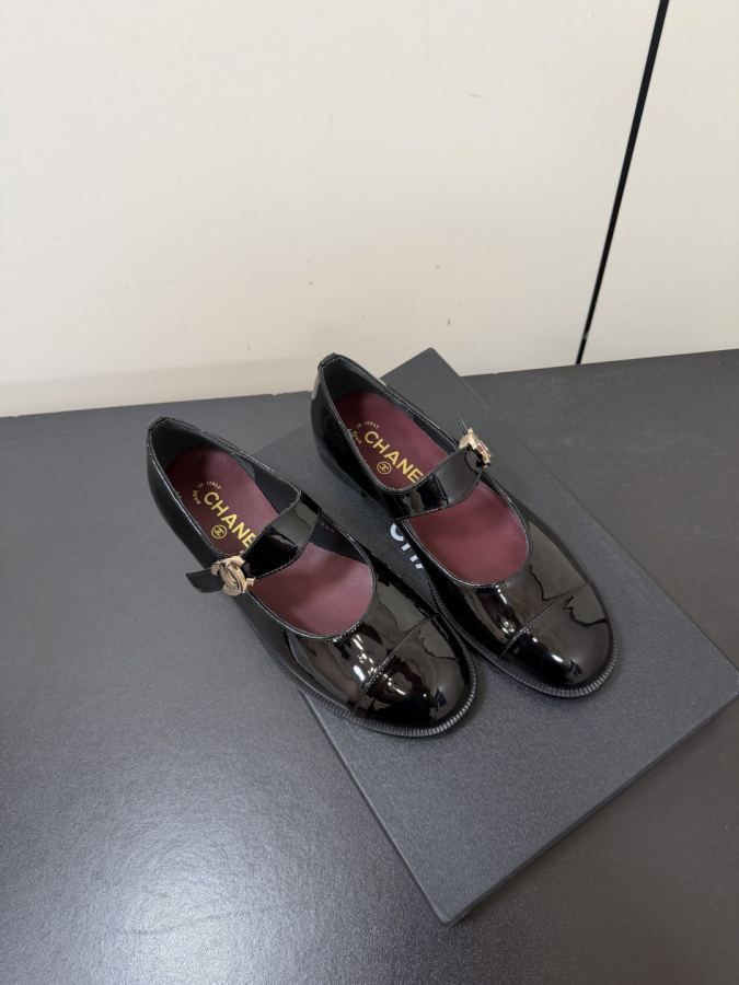 CHANEL women's shoes Chanel 26 A New — Premium Replica — photo 2