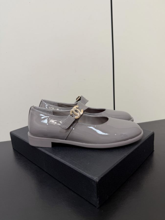 CHANEL women's shoes Chanel 26 A New — 1:1 Replica For Sale — photo 4