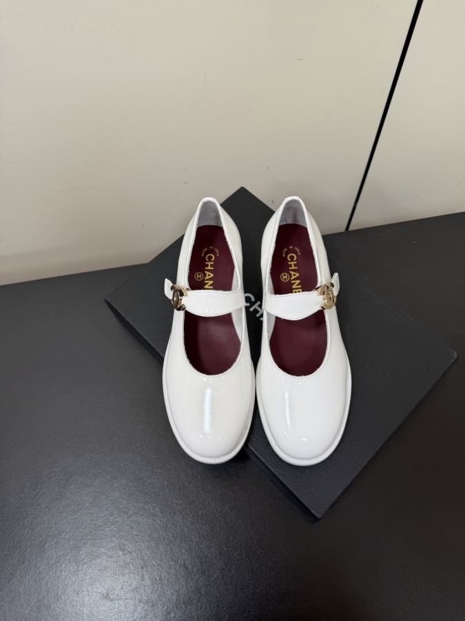 CHANEL women's shoes Chanel 26 A New — AAA Quality Replica