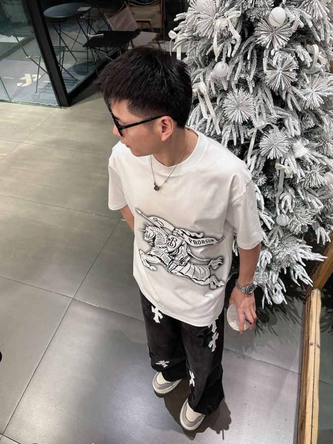 Burberry men 2026 New T logo. — AAA Quality Replica — photo 5