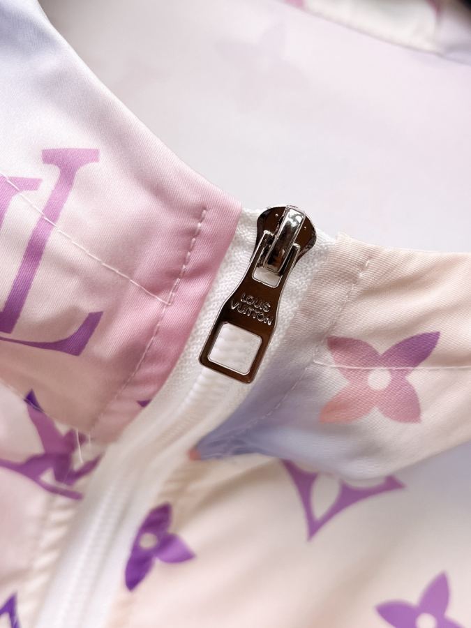 LV men Louis Vuitton LV 2026 n Factory M 3 XL — 1:1 Replica — photo 4