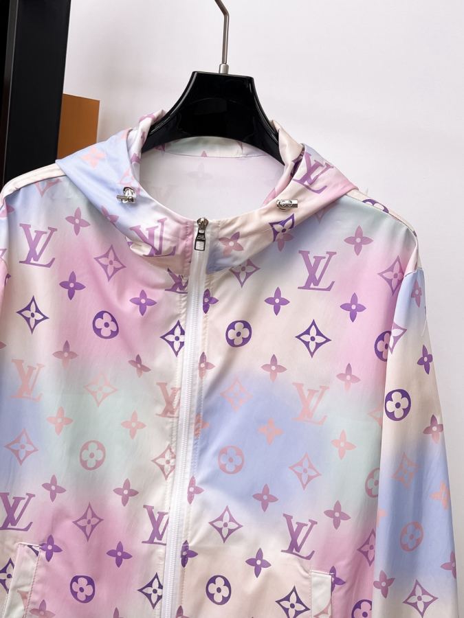 LV men Louis Vuitton LV 2026 n Factory M 3 XL — 1:1 Replica — photo 3