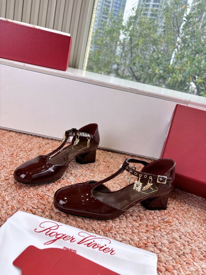 RV women's shoes G988 Roger Vivier｜RV26 WF T RV T — AAA Quality Replica — photo 2