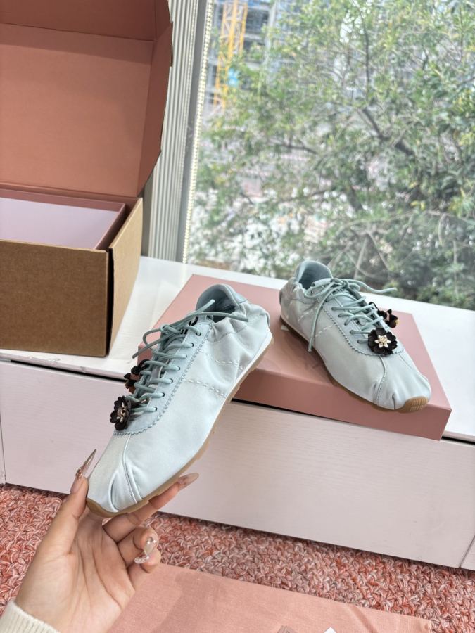 Miumiu women's shoes G086 Miu 2026 New Miu — 1:1 Replica — photo 6