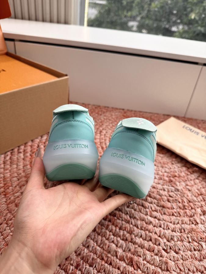LV women's shoes LV Footprint Soccer Pharrell Williams — 1:1 Replica — photo 8