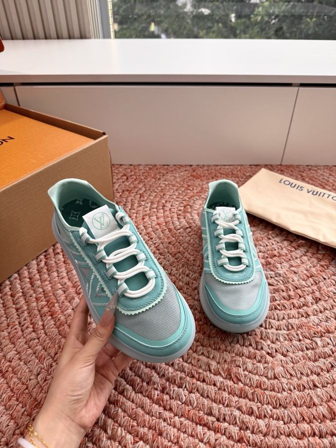 LV women's shoes LV Footprint Soccer Pharrell Williams — 1:1 Replica — photo 3
