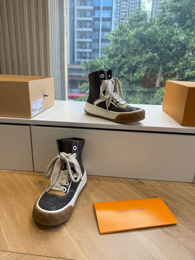 LV women's shoes G317 Louis Vuitto LV L Archlight Skate LV Louis Vuitton — 1:1 Replica — photo 4