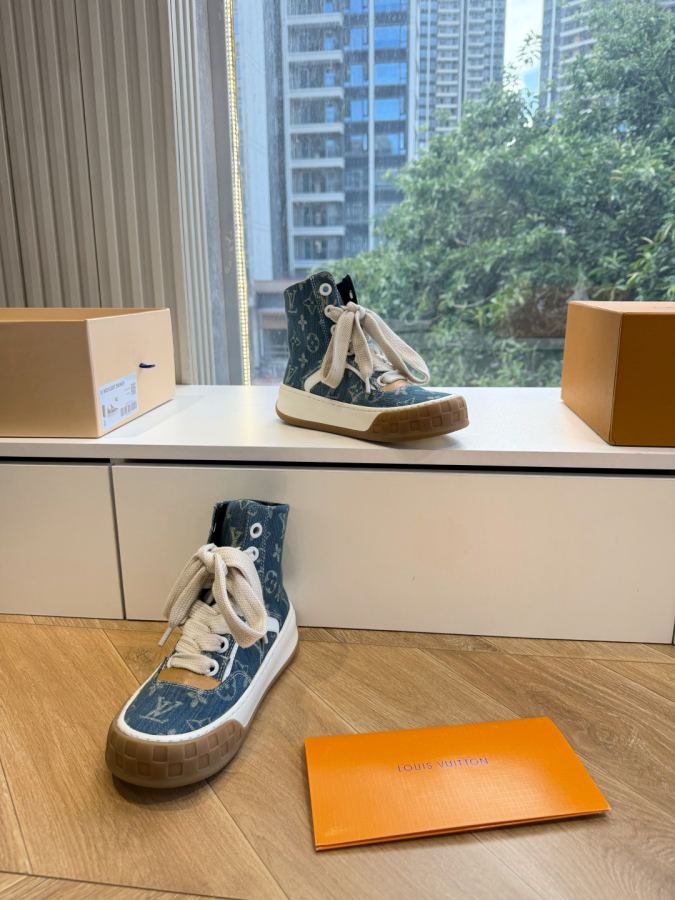 LV women's shoes G317 Louis Vuitto LV L Archlight Skate LV Louis Vuitton — AAA Quality Replica — photo 4