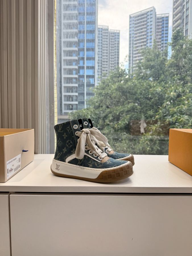LV women's shoes G317 Louis Vuitto LV L Archlight Skate LV Louis Vuitton — AAA Quality Replica — photo 2