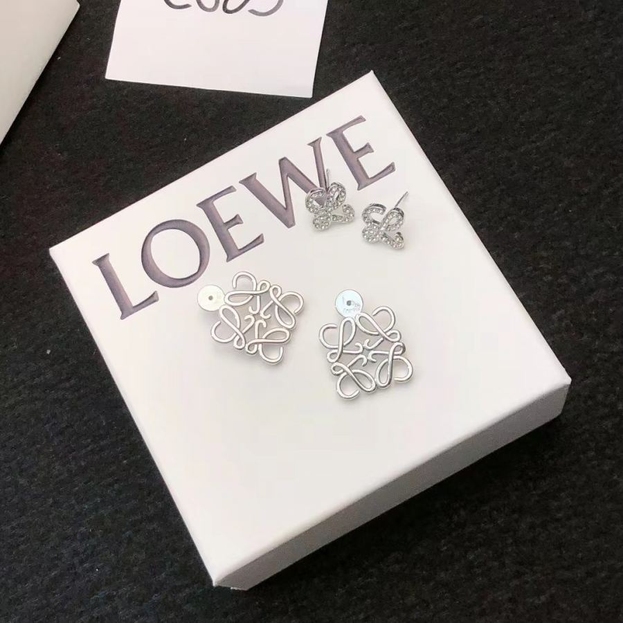 Loewe Jewelry LOEWE’s irresistible charm is the new favorite in the fashion circle — AAA Quality Replica — photo 7