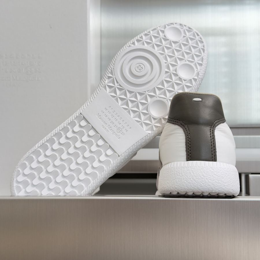 Damenschuhe von Maison Margiela. Top-Version: Paar-Version — photo 9