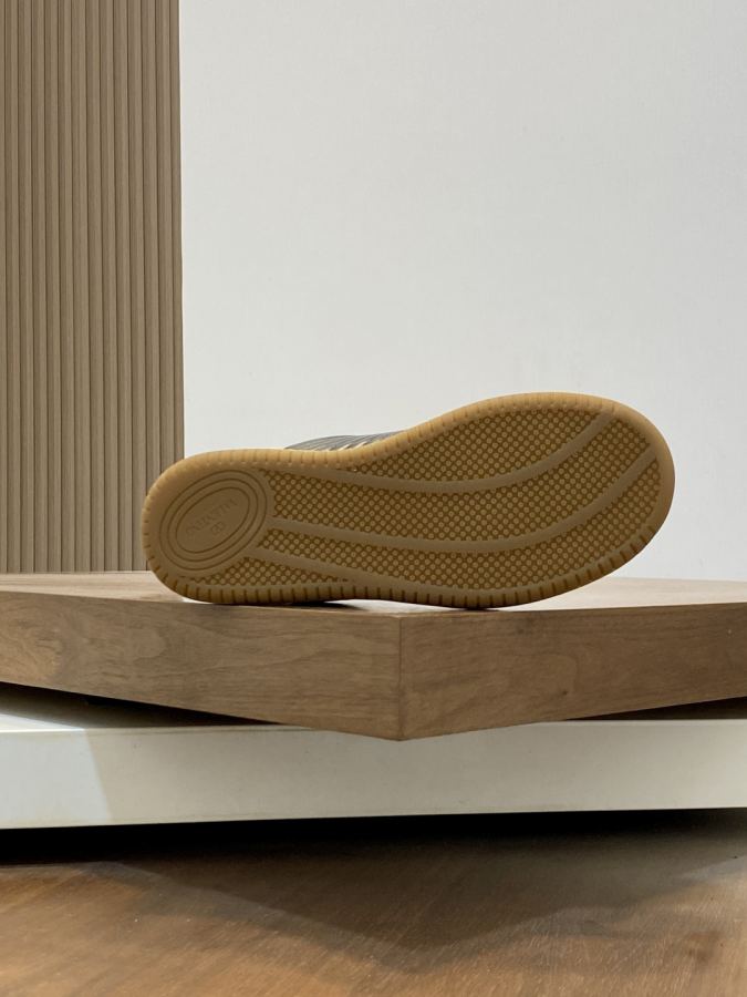 VALENTINO shoe VLTN 𝑶𝒏𝒆𝑺𝒕𝒖𝒅 2024 New. ZP. / 𝐓𝐏𝐔 39-44.45 — 1:1 Replica — photo 9