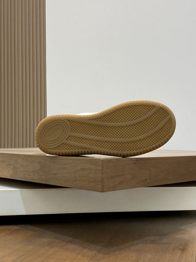 VALENTINO shoe VLTN 𝑶𝒏𝒆𝑺𝒕𝒖𝒅 Series 2024 ZP | 𝐓𝐏𝐔 39-44 45 — 1:1 Replica — photo 9
