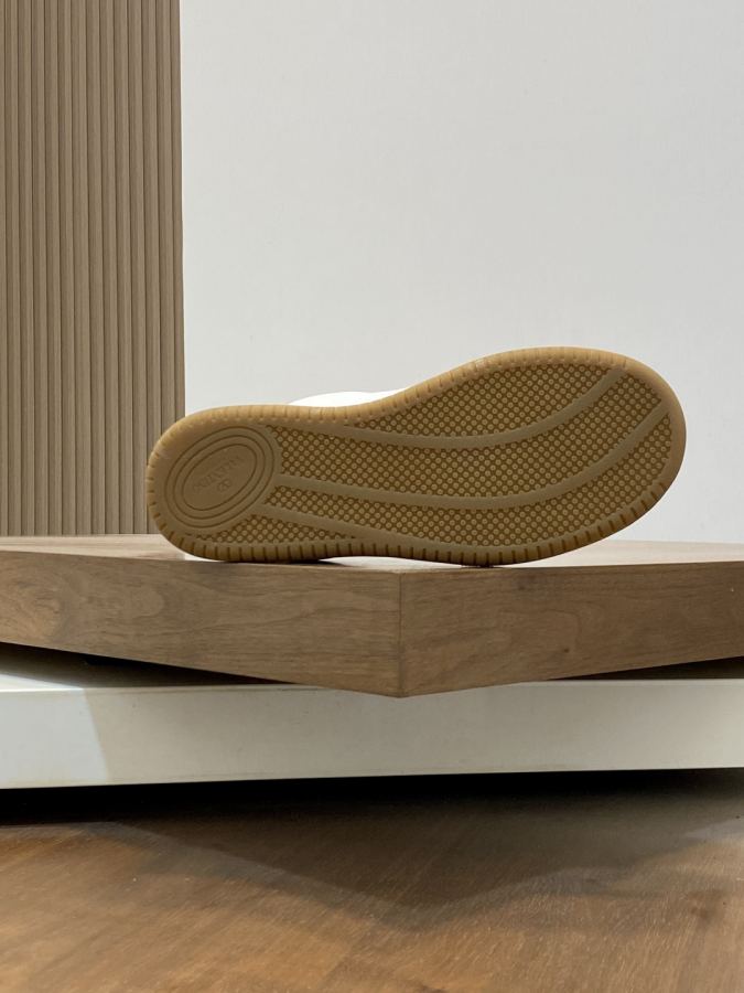 VALENTINO shoe VLTN 𝑶𝒏𝒆𝑺𝒕𝒖𝒅 2024 New. ZP. / 𝐓𝐏𝐔 39-44.45 — Premium Replica — photo 9
